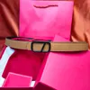 Cinturón de diseñador de lujo Cinturones para hombre de color sólido para mujeres diseñadores Clásico letra negra Vintage Pin aguja Hebilla Cinturones 9 colores Widt3240493