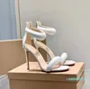 أزياء Gianvito 10 5cm الخنجر الكعب الصندل الكعب العالي للنساء الصيفية مصمم الأحذية