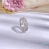 2022 Женщины звонят роскошные дизайнерские кольца высококачественные бриллиантовые кольцо атмосферное универсальное свадебное подарок на День святого Валентина изящный