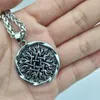 Colares pendentes Slavic Svarog Square Pagan Men colar Russia Estrela Sun Flow