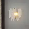 مصابيح جدار تصميم الريشة مصابيح زجاج الصقيع LED SCONCE GOLD METAL LIGHTING FOR