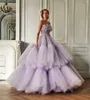 Lavendel kulklänning balklänningar stropplös halsringning skiktade aftonklänningar svep tåg tyll plus storlek formell slitage
