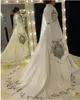 Osetiańska tradycja Kaftan Pantalon Marocain Wedding Suknia z rękawem z peleryny czarny haft haft wysoko szyi muzułmański kaftan suknie ślubne 322