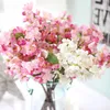 Dekoratif Çiçek Çelenkleri Flores yapayları de cerezo seda flor ciruelo yapay para boda casa fiesta dekorativa rama ciruela falsa