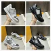 Avec boîte Hommes Designer Chaussure 22SS Run Away Sneaker Monogrammes Fleur Baskets S Cuir Blanc Noir Ely Purse Vuttonly Bandoulière Viutonly