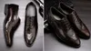Designer-lyxkvalitet män läder klänning skor vaxad krokodil mönster ko läder andabell borrhål spets upp pekad tå buisness