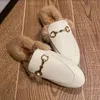 Модные женские тапочки с вышивкой, дизайнерские кожаные лоферы с металлической пряжкой и шерстяной обувью