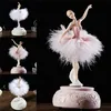 Ballerina Music Box Dancing Girl Swan Lake Carousel mit Feder zum Geburtstag Geschenk Hochzeits Geburtstagsgeschenk für Lovely 210319