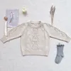 Pullover baby barn flickor långärmad ihålig blommaknick tröja höstvinter tröjor barnkläder