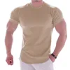 男性の夏のTシャツ高弾性スリムフィットTシャツの男性クイックドリー湾曲した裾のメンズTシャツソリッドカラー3XL 220526