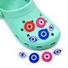 MOQ 100pcs mauvais yeux motif dessin animé croc JIBZ 2D boucles de chaussures en caoutchouc souple accessoires tendance breloques de chaussures décorations adaptées aux hommes femmes chaussures de jardin bracelets