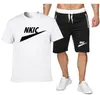 Männer Sets Sommer Laufschuhe Sport Trainingsanzüge Anzüge Marke Kleidung Gym Fitness Jogging Männer Sportswear-Set Zwei T Shirts Shorts