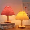 Geplooide tafellamp Noordige ins -stijl slaapkamer bedkamer bed lamp decoratie nacht licht net rode sfeer moderne vaste houten tafellamp H220423