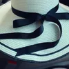 Chapeaux à bord large chapeau soleil 2022 Summer Fashion Wheat Panama plage Ribbon Bow Knot Naval Style Paille femme Capwide Chur22