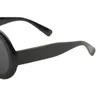 Klassiska lyxiga kvinnors solglasögon C prägling på linsdesign Eyewear Black Whrite Round Fashion Shade Sunglasse Frames Cat Eye Eyeg287d