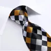 Fashion Plaid Mens Tie Set Ensemble de haute qualité 8 cm de largeur Largeur Mandkerchief Cuffinks Business Wedding For Men