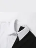 Insgoth Harrajuku 느슨한 탑 블랙 화이트 패치 워크 셔츠 가스트웨어 패션 캐주얼 티셔츠 한국어 섹시한 자르기 티셔츠 220407