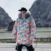 Męska Down Parkas gruba zimowa kurtka Mężczyźni Kamuflaż z kapturem Parka Fur Płot 2022 Man Harajuku Japońskie krawat streetwear bar barwnik plus size KK32731