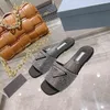 Sandales Chaussures d'été Femmes Véritable Pantoufles En Cuir Cristal À L'extérieur Tongs Strass Fond Plat Voyage Paresseux Diapositives Designer 220323