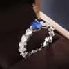 Anéis de casamento Huitan azul coração Mulheres banda elegante Acessórios para meninas Party Delicate Valentines Presente Amante CZ Jóias Trendy Ringswedding Edwi