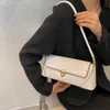 Bolsos de noche Bolso de hombro clásico para axila Bolso vintage francés 2022 Mujeres Marca Moda Mujer Embragues individualesEvening