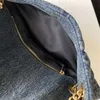 2022 Clasic Shoulder Bags New Style Denim Bag Messenger Bags Fashion High Capacity Designer Handväskor mjuk dragkedja crossbody äkta läderhandväska mm gm vit