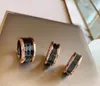VanClef Necklace 7mm Stylist 12mm Top Couples Band Rings Designer Rose Gold Sterling Sier Black White Ceramic Ring for Men and Women's V