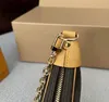 Tasarımcı Yarım Ay Omuz Çantaları Kadın Çanta Vintage Metal Zinciri Under Emfil Çanta Baskılı fermuar Crossbody Çanta Yüksek Kaliteli Klasik Çantalar Cüzdan