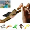 Flying Monkey Toys Huhn Ente Frosch Kuh schreiende fliegende Schleuder Spaß Plüsch SD556