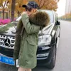 Pelliccia da donna Faux Natural Real Parka Camouflage Lungo Cappotto invernale con cappuccio 2022 Giacca da donna Colletto di procione Warmfur LinerWomen's Women'Women'
