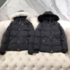 Down Jacket Men's Fur Collar Parka Invierno Implaz de pato blanco Capa Moda de moda Men y mujeres Versión casual para mantener caliente