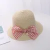 Chapeaux larges chapeaux d'été enfant princesse mignon dessin animé chapeau de paille avec sacs à main sacs 2pcs un ensemble vacances enfants fille bébé arc plaid panama soleil scot22