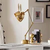 Tafellampen postmoderne designer oren metalen lamp voor slaapkamer kantoorstudie roteerbare leesde bureau verlichtingsarmatuur luxe huis decotable lampstab