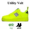 Klassiska män kvinnor fritidsskor låg vit svart 1 verktyg röd volt vete läder designer sneakers herr utomhus sport tränare jogging skateboard storlek 36-45