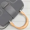 Luxuriöse Designer-Herren-Geldbörsen, Handtaschen, Taschen, Damen, Rindsleder, echte Mode-Ledertaschen, Tragegriff oben, Reise-CrossBody-Handtasche, Schultertasche, Geldbörse, Clutch