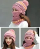 Beralar Soğuk Koruma Pom Bobble Kış Sıcak Kadınlar Beanie Stripe Snowe Ski Cap Hat Eşarp Maskesi Setberets