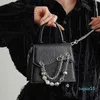 Маленькая мешка с лопастью Cool Girl Pin Chain Messenger Bag Punk Hot Girl Black Mini Mini Midag Women Women Beadling Bag кошельки