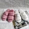 Nya efterfrågan tofflor produkter fluffiga plysch fuzzy inomhushem tofflor för kvinnan senast