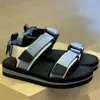 Merk Dames Sandalen Gesp Strap Platform Schoenen Zomer Outdoor Mode Slippers Luxurys Dames Dia's Topkwaliteit Flat Beach Sandal