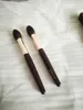 Charlotte-T Powder Sculpt Brush Boxed Face Contouring Single Makeup Brush Cheekboneハイライト彫刻化粧品ブラシ女性化粧品最高品質