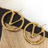 Fashion Hoop Earring Designers For Women Big Circle 4cm Hoops Gold Stud Oorringen Letter V Studs Luxe Designer Sieraden Earring Box Good