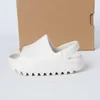 Enfants sandales os diapositives infantile nouveau-né bébé chaussures résine sans lacet suie garçons filles enfants pantoufles avec boîte taille 23-35