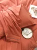Set di biancheria da letto di design di lusso Giorni di alta qualità in cotone di seta Eleganza Colori Lenzuolo morbido Copripiumino comfort con ricamo