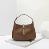 2021 Autunno inverno New Genuine Leather Classic Baguette Baguette 1961 One Spalla Portable Ascurate Bag Fashion Crossbody265n Fashion Women's Fashion