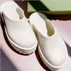 2020 pantofole sandali con tacco grosso da donna in gelatina di design, realizzate con materiali trasparenti, donna da spiaggia alla moda, sexy e adorabile, soleggiata