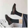 Klädskor brittisk plattform oxford kvinnor patent läder retro bruna loafers goth chunky svarta lägenheter casual mode zapatos 2022 ny 220518