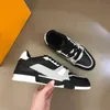 Designer schoenen sneakers luxe casual schoenen overuren zachte reli￫f su￨de kalfsleer wit patroon buitenzool retro stijl mode echt