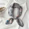 70cm Hår Scarf Silk Satin Square Scarves Hijab Bandana Kvinnor Skriv ut Tjejer Handväska Wirst Head Kerchief Mode Neck Tie 2021