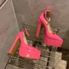 Hög kvalit rosa patentläderplattform pumpar skor remma spetsiga tå nakna skor högklackade sandaler 15 cm lyxdesigners klänning sko kväll fabrikskor skor