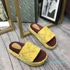 2022 Spring and summer women's brand name sandal handbag luxury designer slide custom fairy leisure waterproof high thick bottom slippers